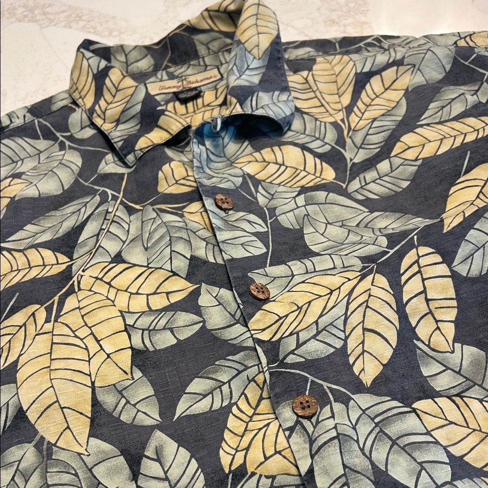 Tommy Bahama Gray and Yellow Washable Silk Leaf Print Shirt SZ Large
